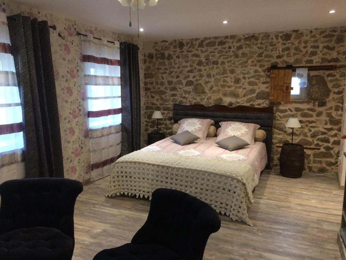 Chambres d'Hôtes LES VERGERS DE LOUISE Thiolieres Exterior foto